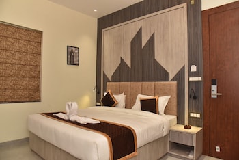 hotel jp inn sitapur