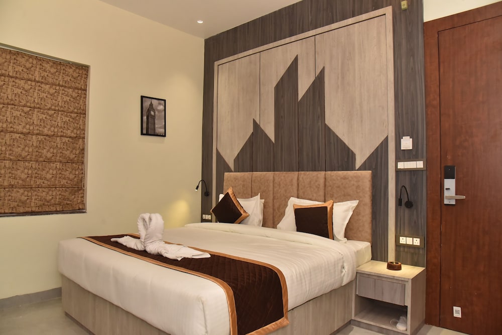 hotel jp inn sitapur