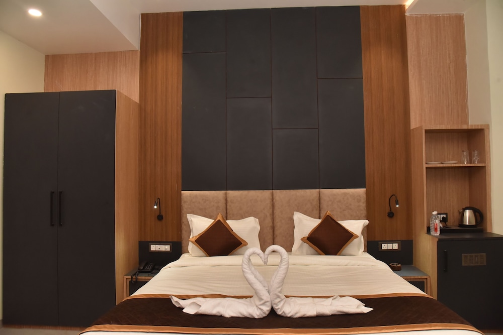 hotel jp inn sitapur