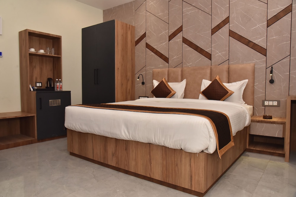 hotel jp inn sitapur