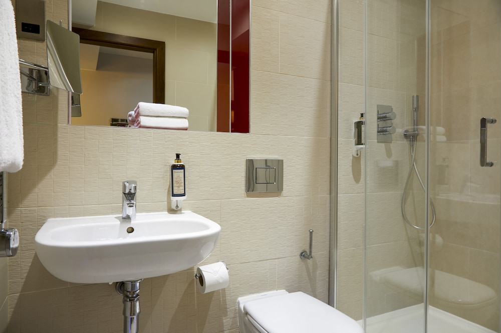 seraphine hammersmith hotel