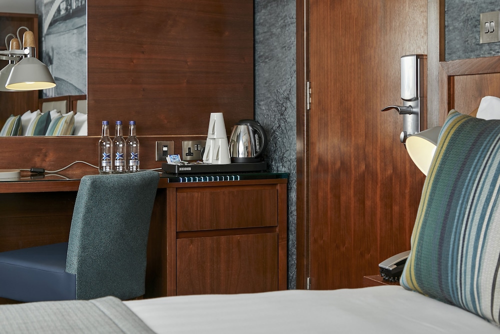 seraphine hammersmith hotel