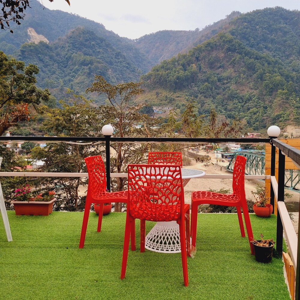 the seven hills resort