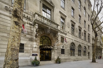 citadines trafalgar square london