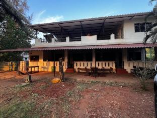 seafront beach cottage alibag