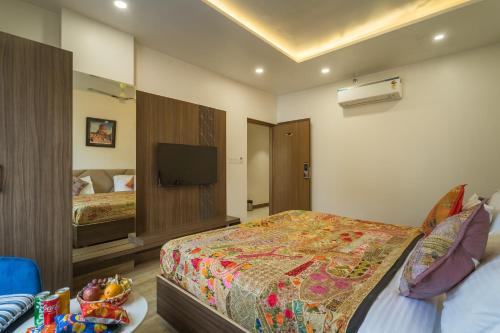 hotel sandal woods