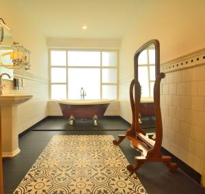 the tredis heritage by the lake