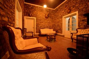 the tredis heritage by the lake