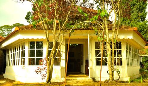 the tredis heritage by the lake