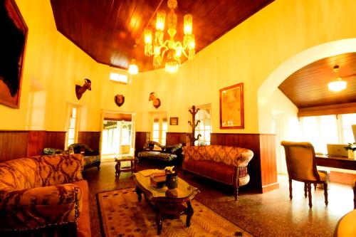 the tredis heritage by the lake