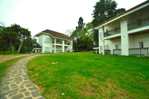 the tredis heritage by the lake