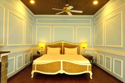 the tredis heritage by the lake