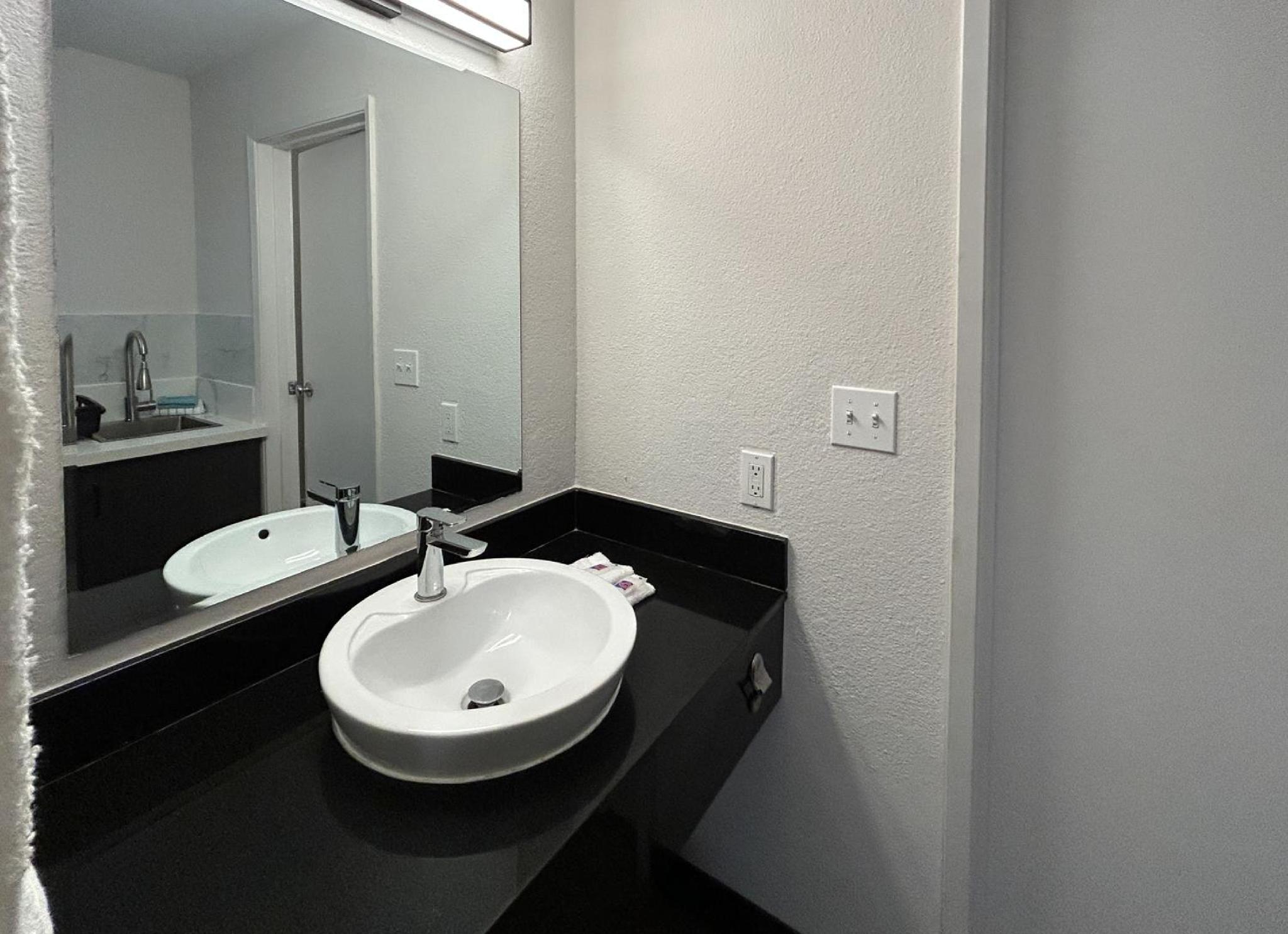 studio6 san diego ca hotel circle mission valley