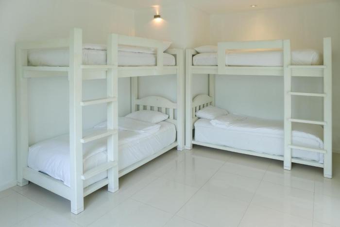 ko lanta amantra hostels women only