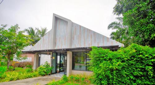 ko lanta amantra hostels women only