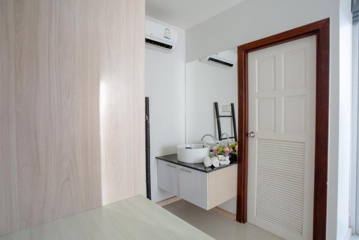 ko lanta hotels and co working space