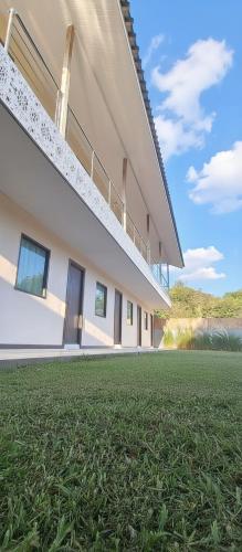 ko lanta hotels and co working space