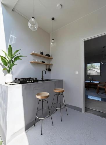 ko lanta hotels and co working space