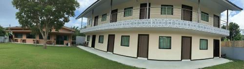 ko lanta hotels and co working space