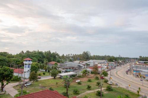 ko lanta hotels and co working space