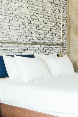 ko lanta hotels and co working space