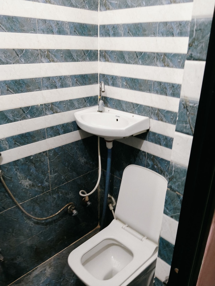 hotel in kashi