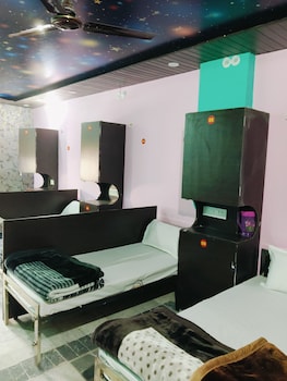 hotel in kashi