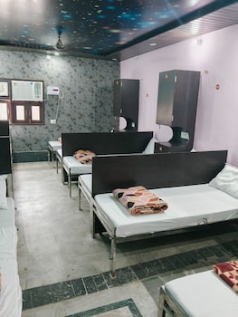 hotel in kashi