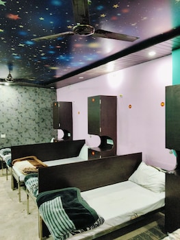 hotel in kashi