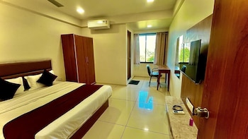 hotel shree hari om residency