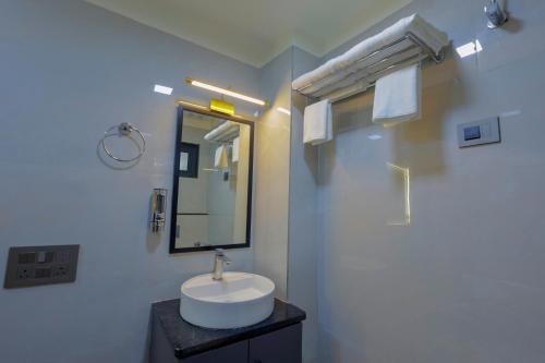 Narayana Homes,,2 star