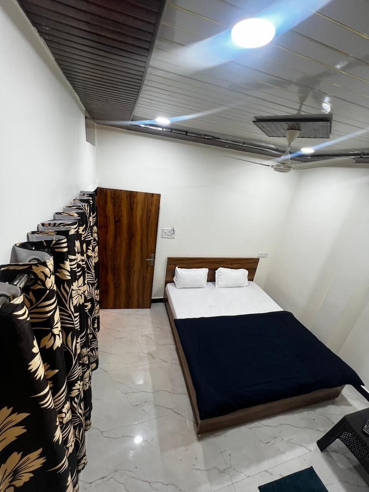 hotel nandi inn