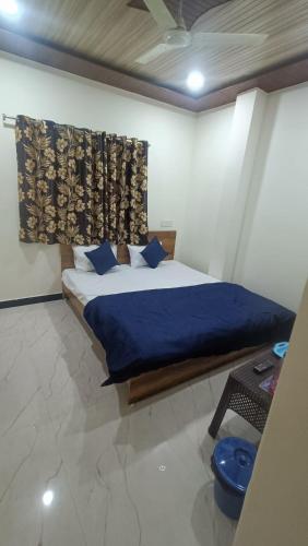 Hotel Nandi Inn,,2 star