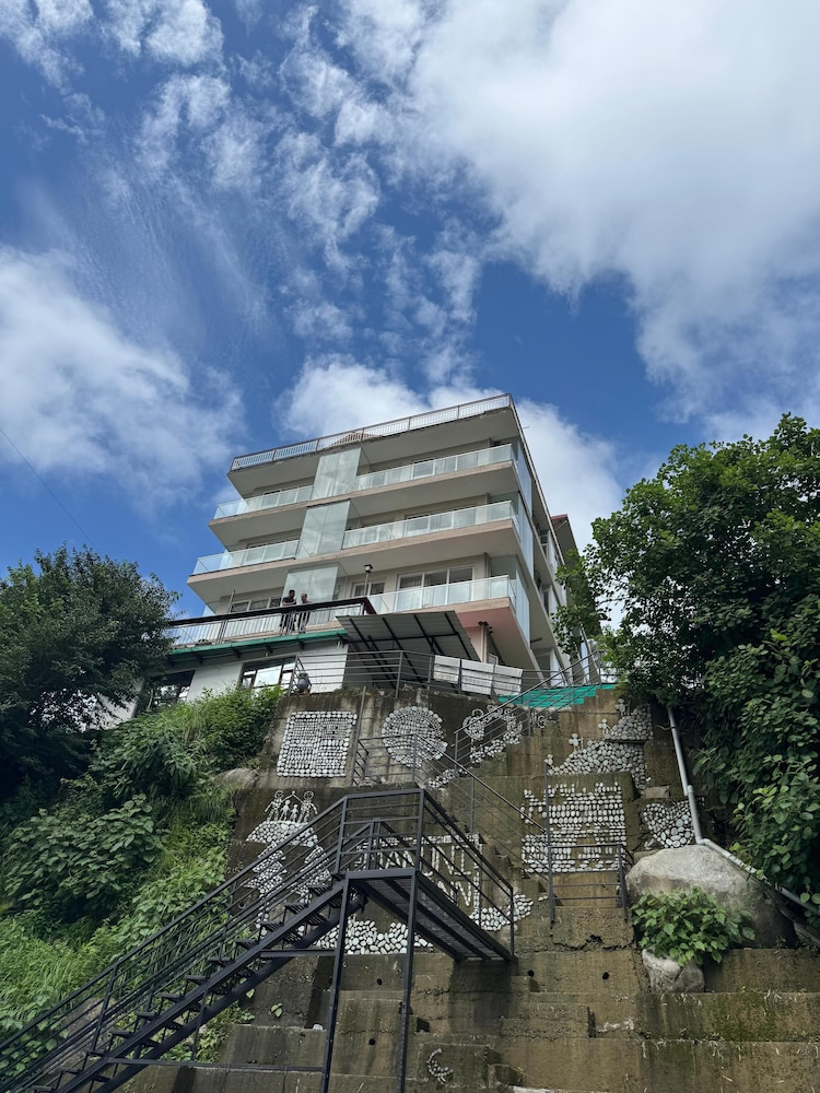 hotel manuni inn dharamshala