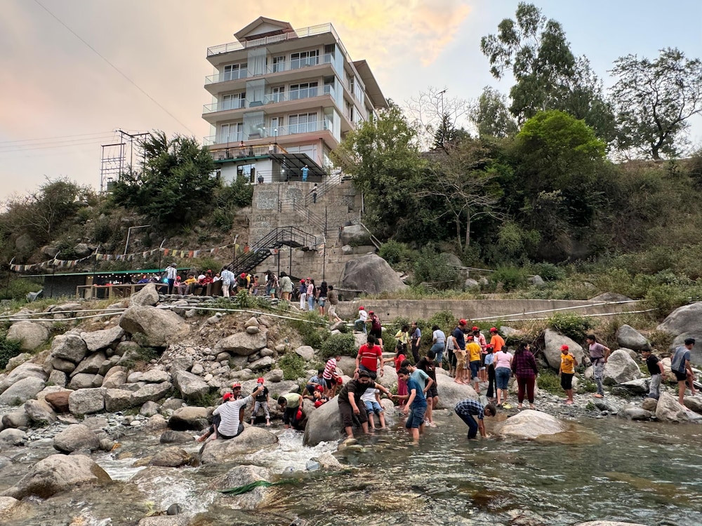 hotel manuni inn dharamshala