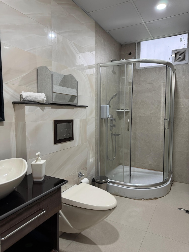 hotel manuni inn dharamshala