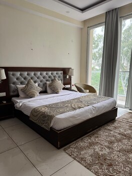 hotel manuni inn dharamshala