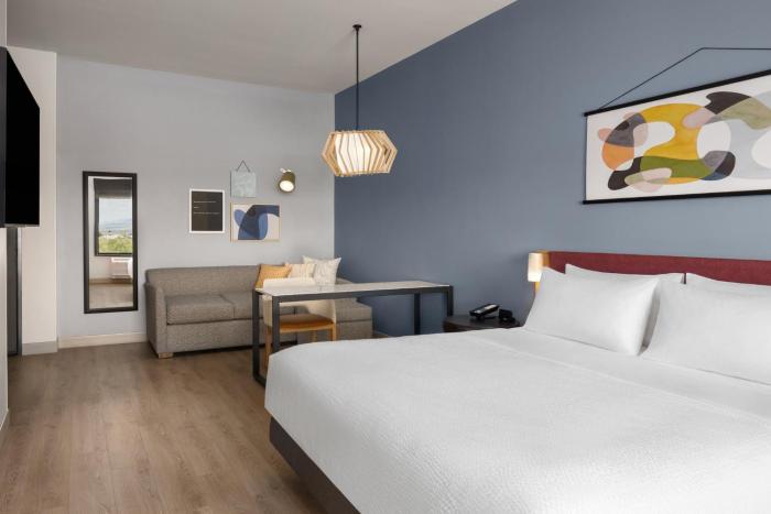 atwell suites belgrade bozeman airport by ihg