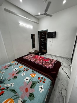 hotel shri prabhu dham vrindavan