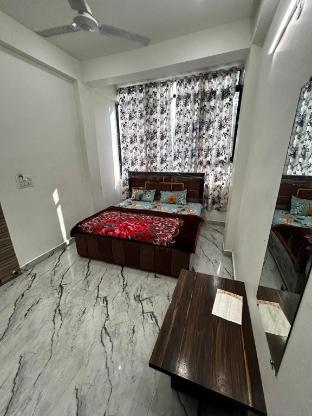 hotel shri prabhu dham vrindavan