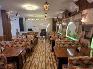 auric hotel