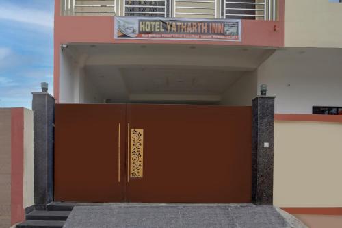hotel o yatharth inn paying guest house