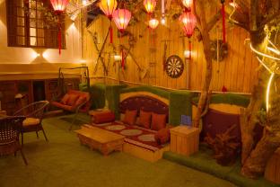 nezer hostel and roof top cafe