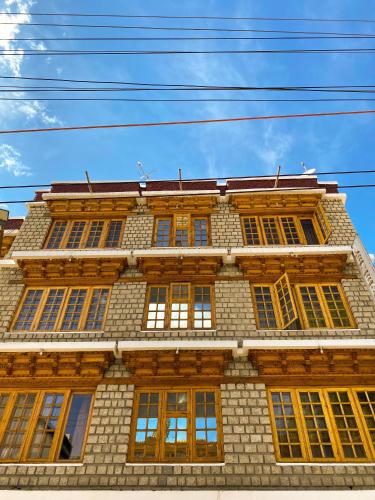 Nezer Hostel & Roof Top Cafe,,2 star