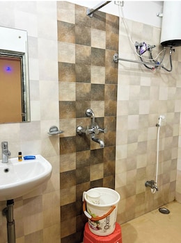 hotel abinash deoghar