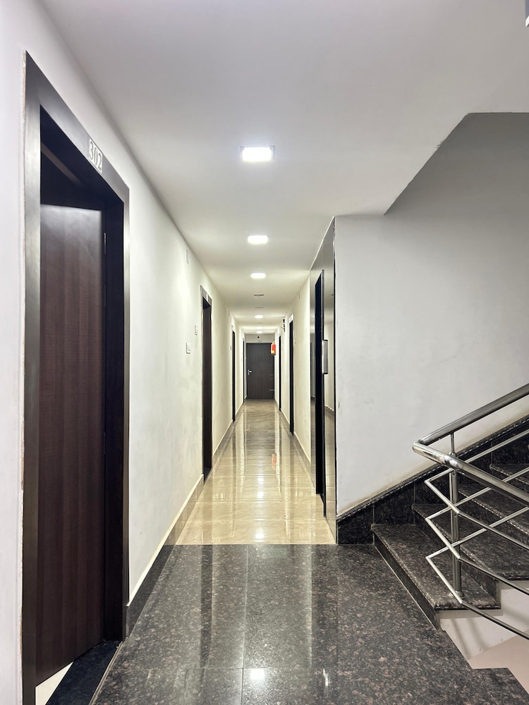 hotel abinash deoghar