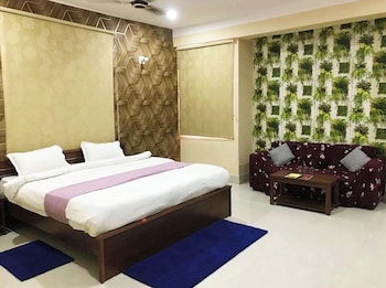 hotel abinash deoghar