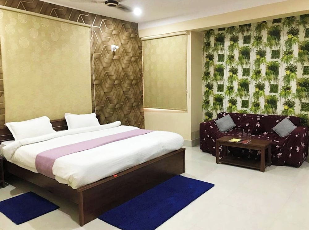 hotel abinash deoghar