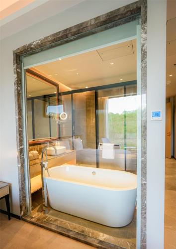 radisson hotel jamshedpur