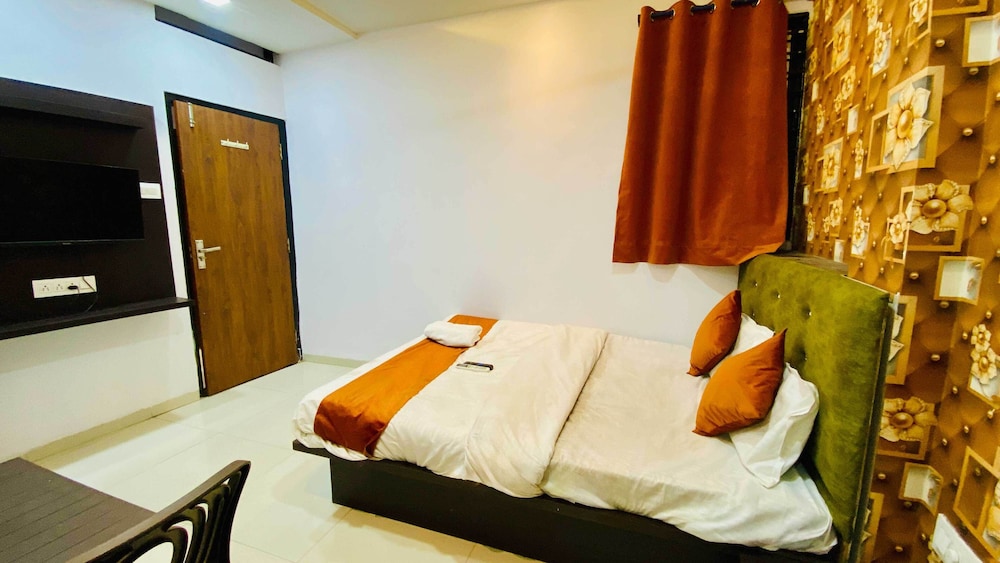 hotel swadeshi dhani and restaurant